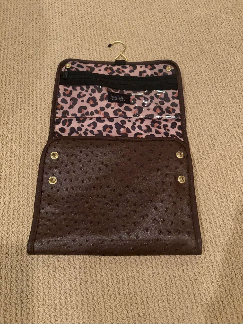 Nicole Miller Ostrich textured Brown Travel Hanging Toiletry Bag NWT